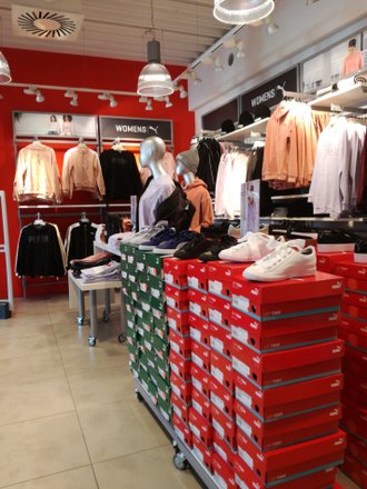 PUMA Outlet Parsdorf Shop in Bavaria reviews prices Nicelocal